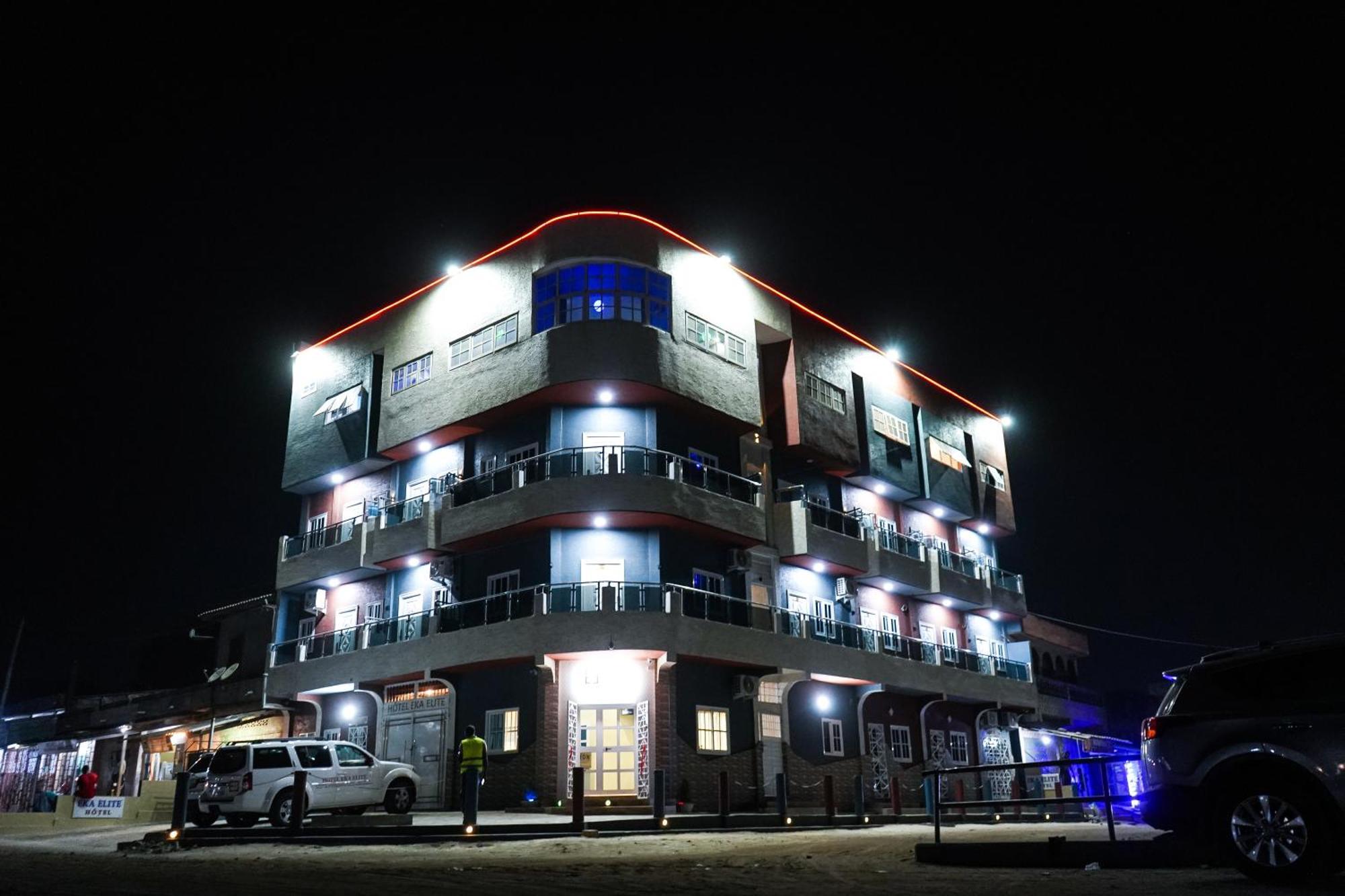 Eka Elite Hotel Lome Exterior photo